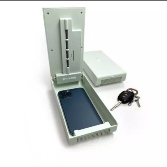 TECH candy 5 minute UV Sanitizer Light Mint NIB - Picture 3 of 4